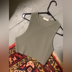 Babaton Cropped Racer Back Sculpt Tank